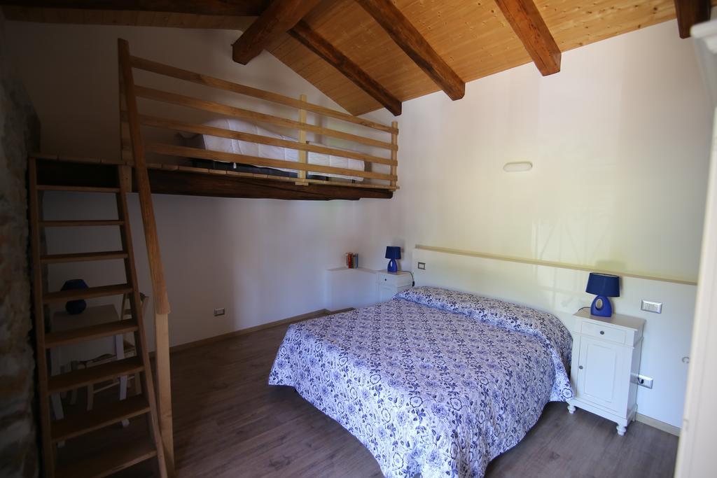 La Pepanella Bed & Breakfast Magnano  ภายนอก รูปภาพ